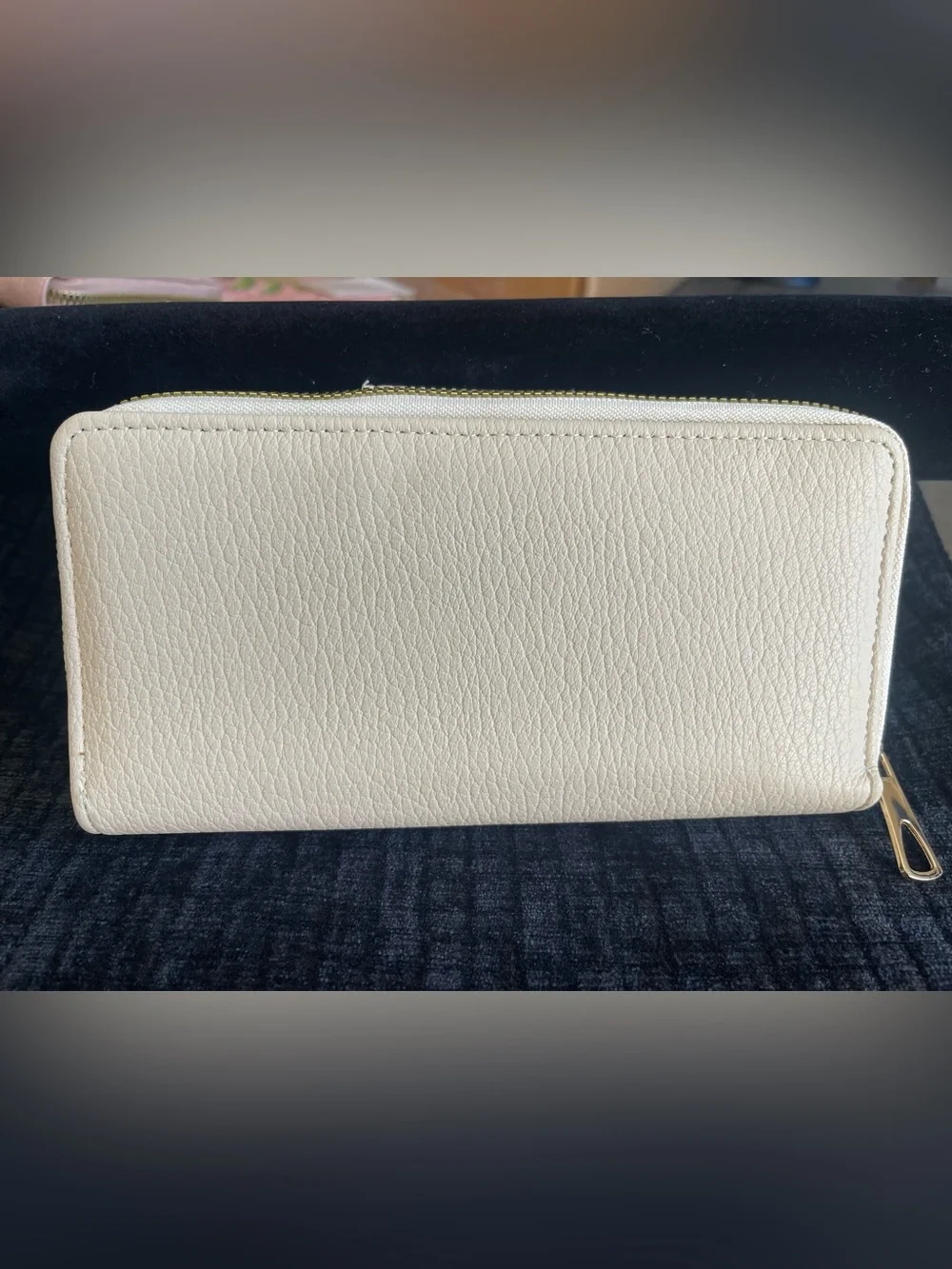Cream Quilted Bee Accent Women's Wallet